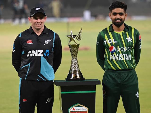 Pak v NZ 1st ODI: Kiwis post 288/7 against Pakistan, Mitchell scores a ton