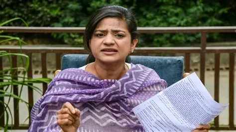 Outsourcing Job Row: Iltija’s ‘Iltija’ for probe into outsourcing of Vet Posts